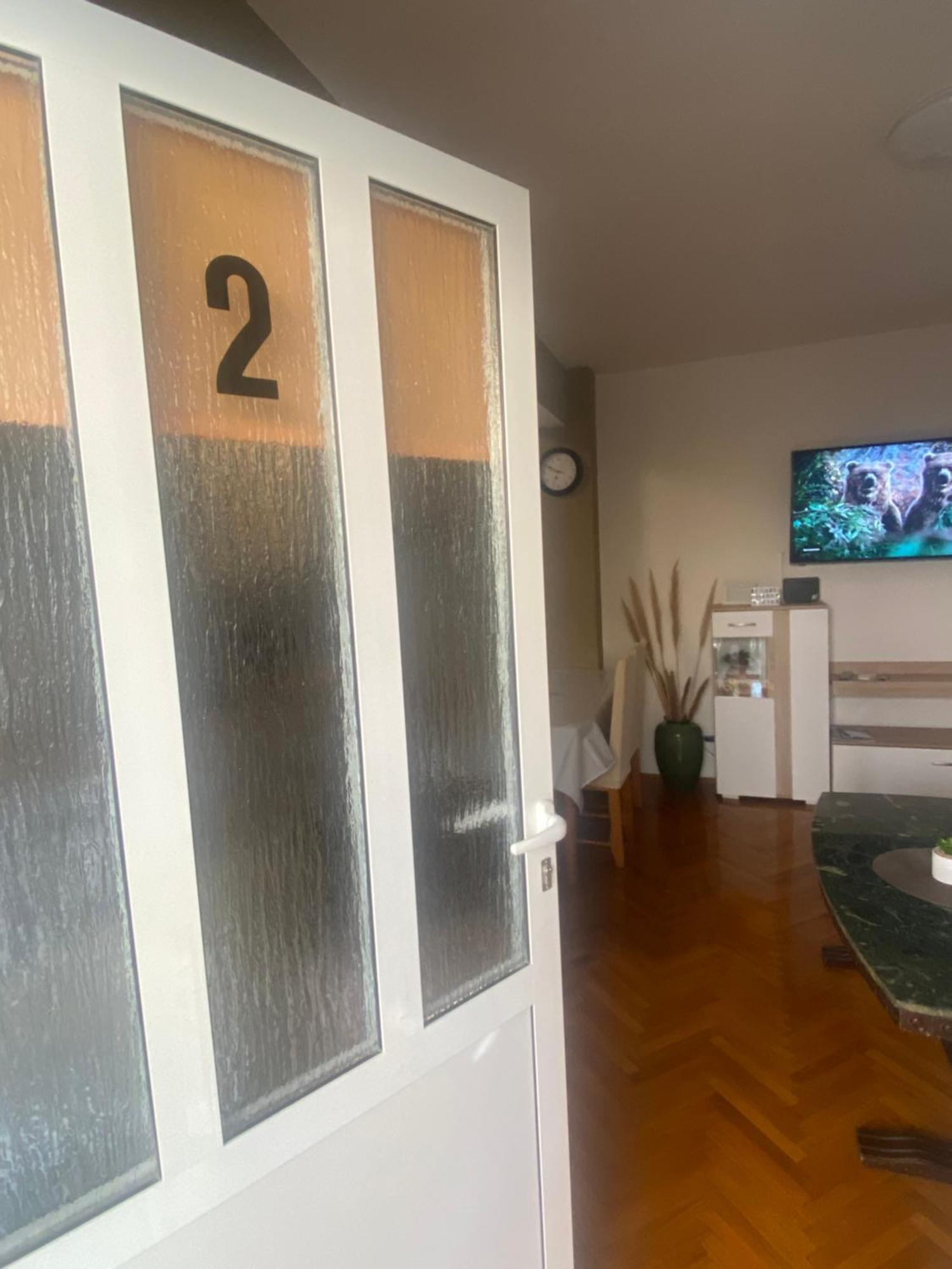 Ferienwohnung Apartman Stefan Karlobag Exterior foto