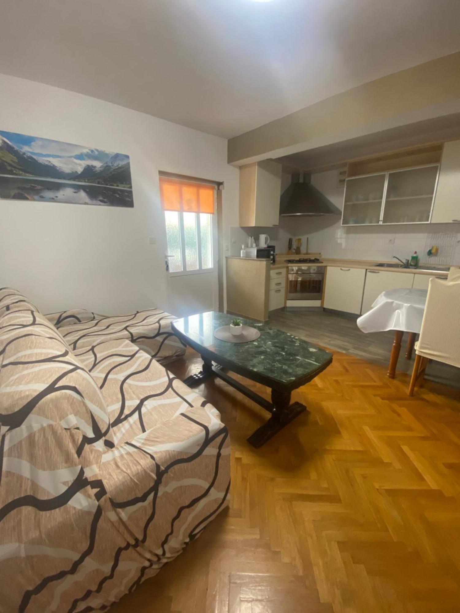 Ferienwohnung Apartman Stefan Karlobag Exterior foto